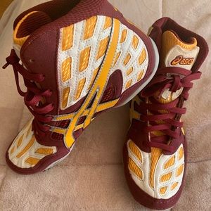 Men’s ASICS Wrestling Shoes size 7